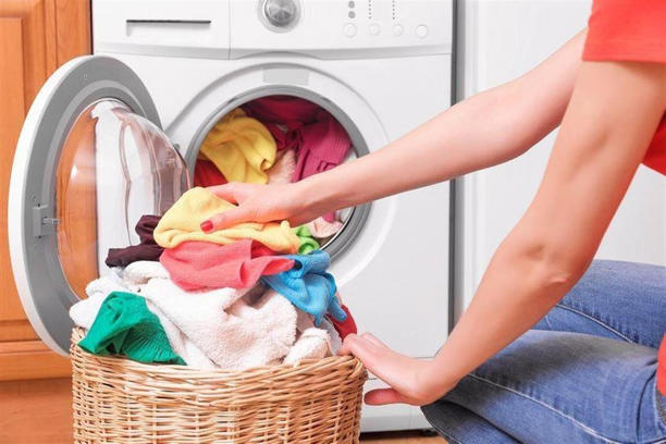 احذر قبل فوات الاوان.. خطأ شائع يرتكبه كثيرون عند غسل الملابس الداخلية يسبب أمراض كارثية